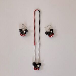 Set of Minnie Mouse necklace and earrings